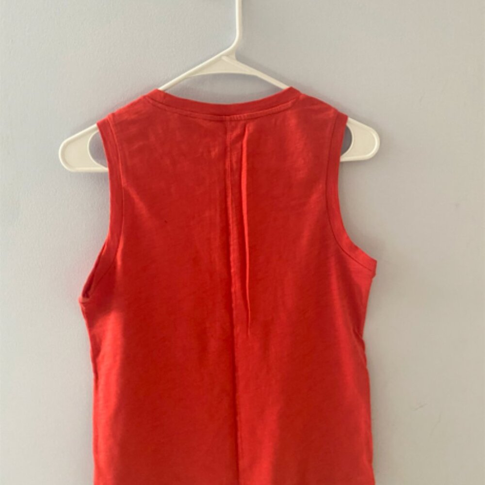 Red Gap Tank - Picture 2 of 6